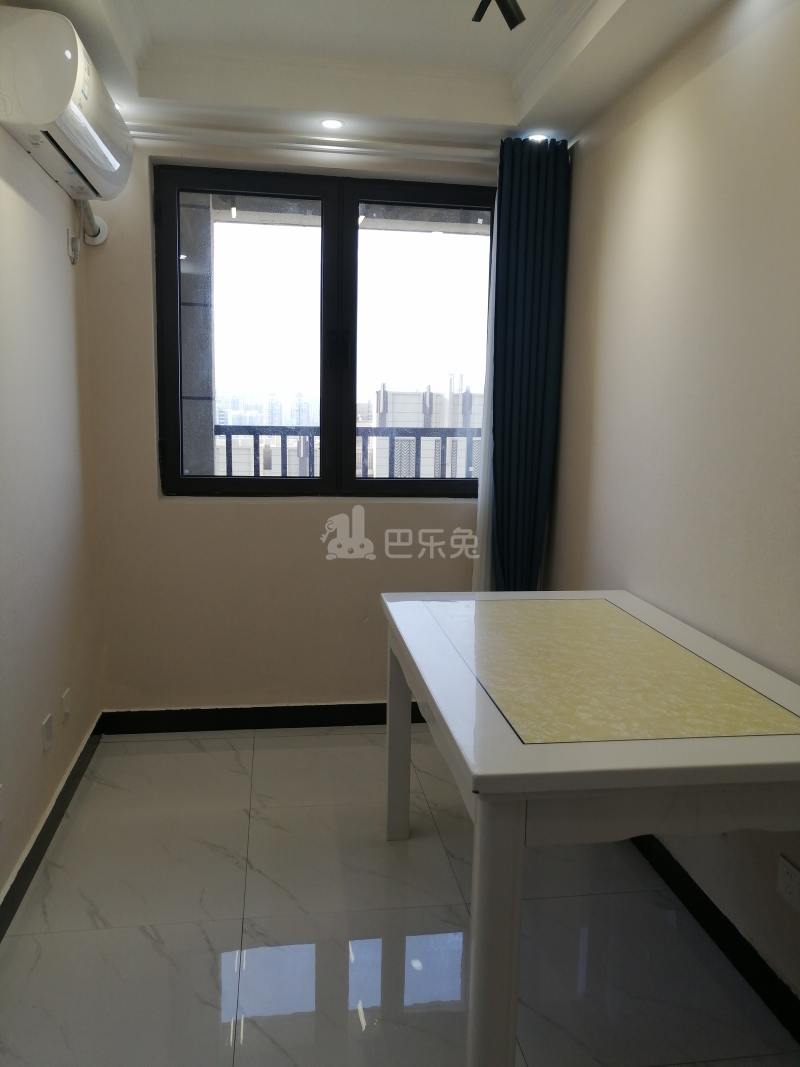 黄山秀庭14471780客厅图5