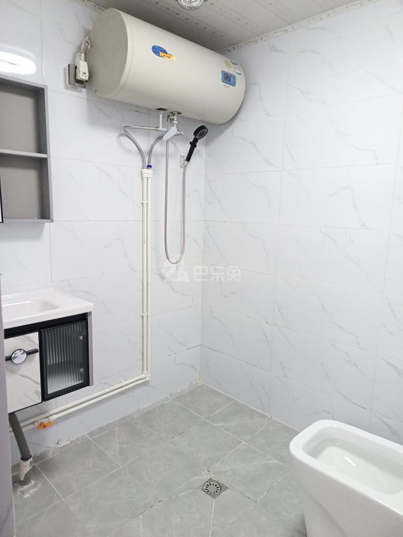 花苑新村14479852卫生间图6