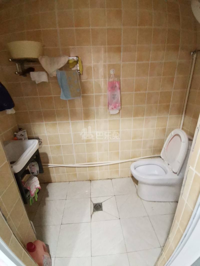 临和家苑南区14483546卫生间图4