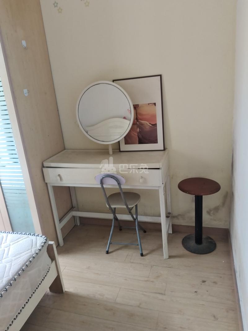 银河新都14503995卧室图1