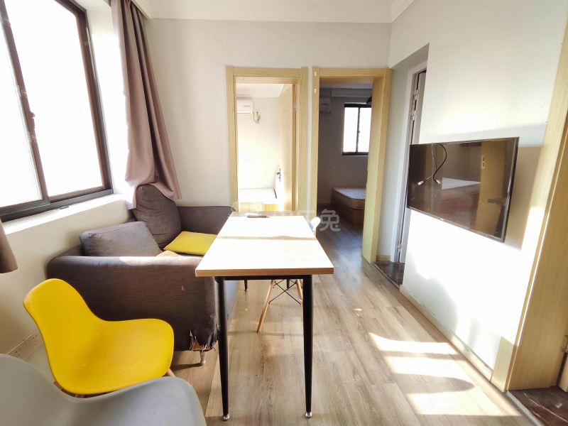 香山新村东南街坊（德平路1189弄）14524431客厅图0