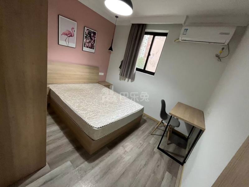 香山新村东南街坊（德平路1189弄）14549092客厅图1