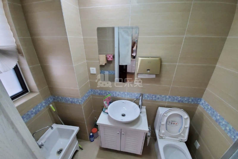 恒和依山郡14582675卧室图2