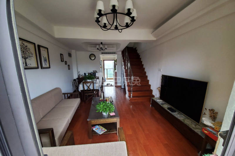 恒和依山郡14582675卧室图6