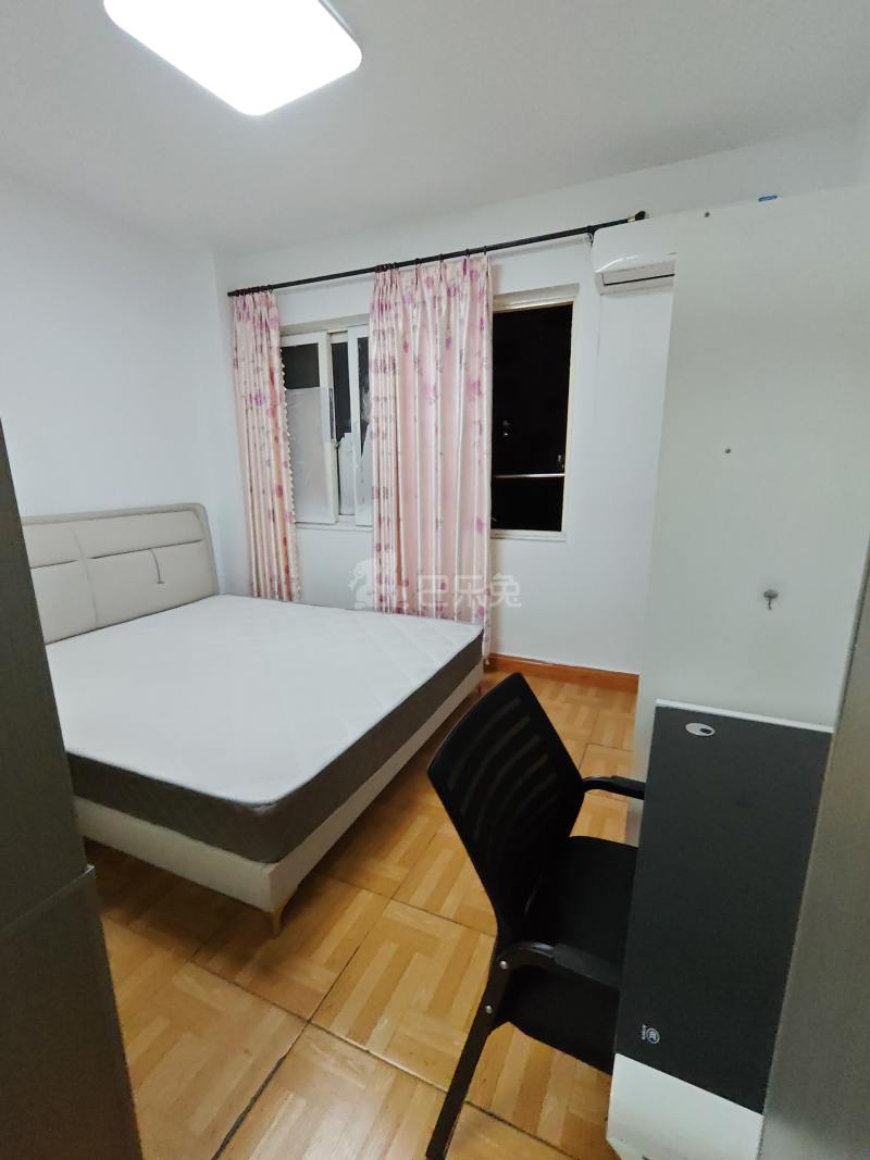 龙源星城14584330卧室图1