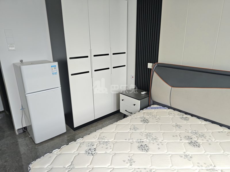 四季都会·荣万月城名邸14603750卧室图1