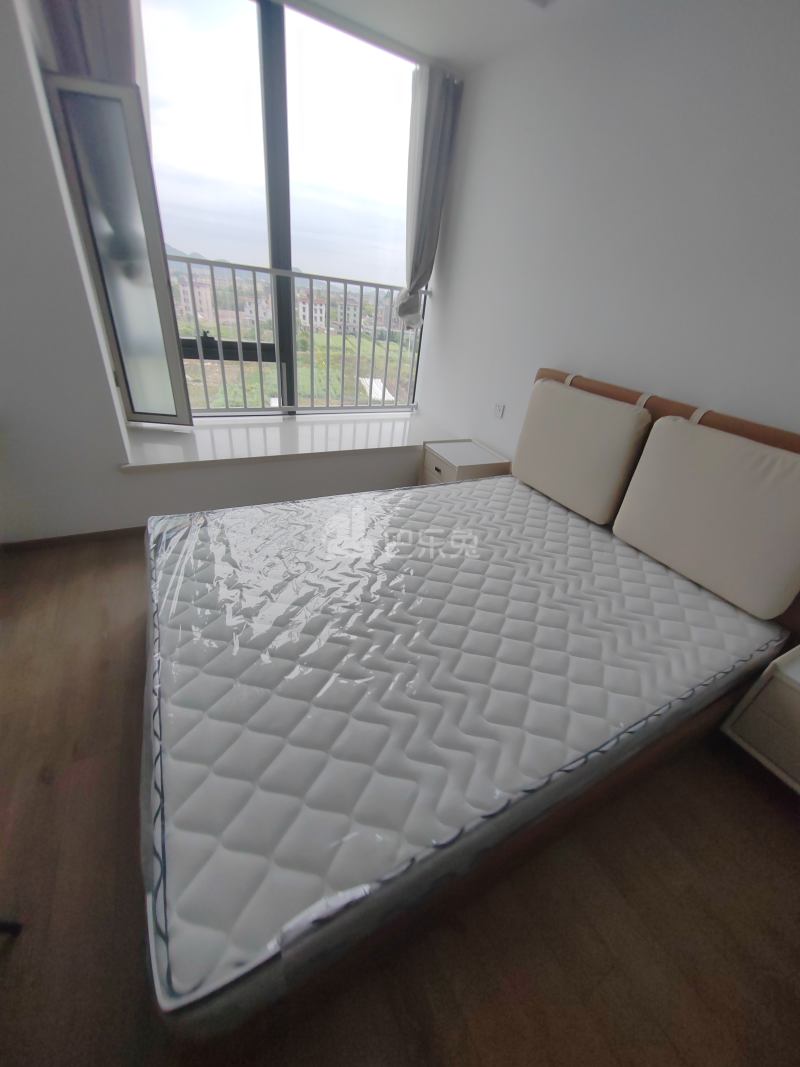 德信空港城14629777卧室图1