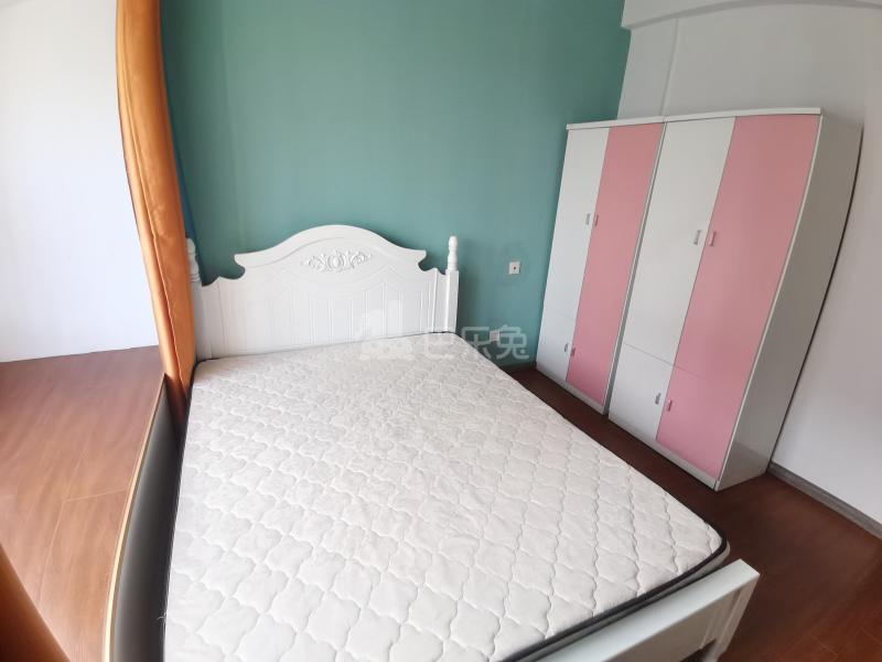 绿地象屿德馨嘉苑（苏河公园）14648640卧室图1