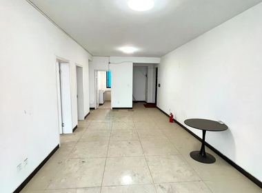 妙得阁 3室1厅1卫