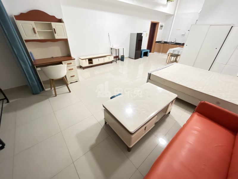 光华时代蓝钻（花溪公园里）14720349卧室图4