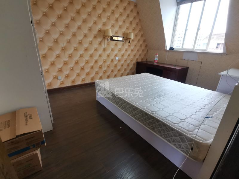 春辉新村1472507卧室图0