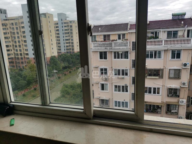 春辉新村1472507卧室窗户图15