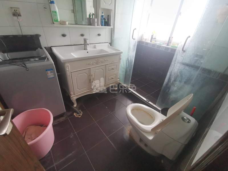 春辉新村1472507卫生间图10