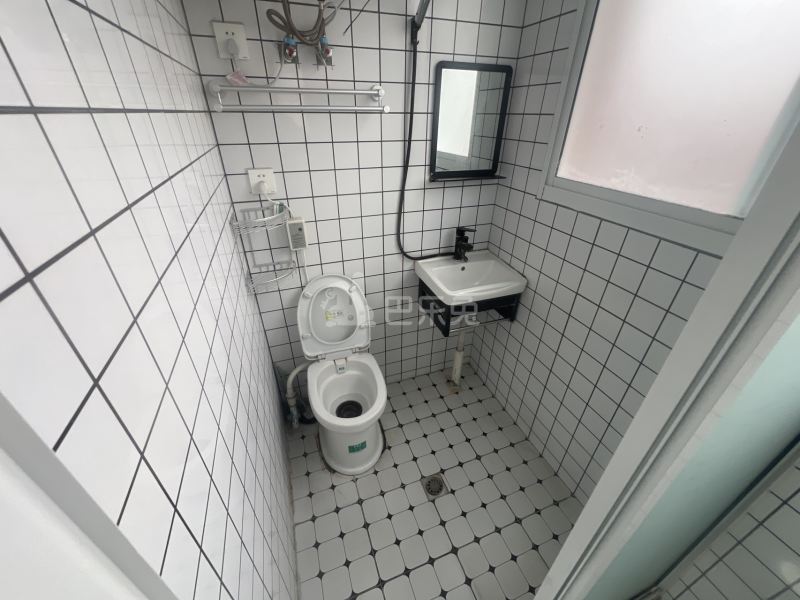 和家欣苑B区14731101卫生间图5