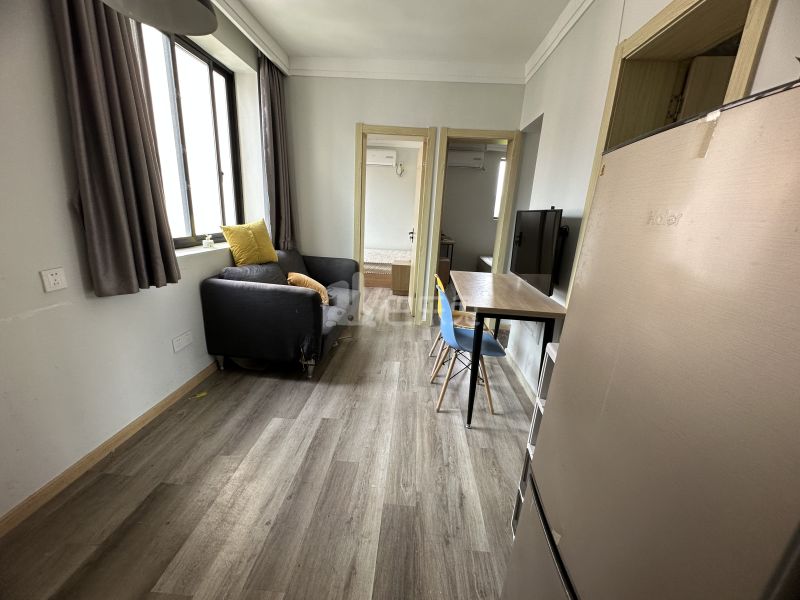 香山新村东南街坊（德平路1189弄）14735606客厅图0