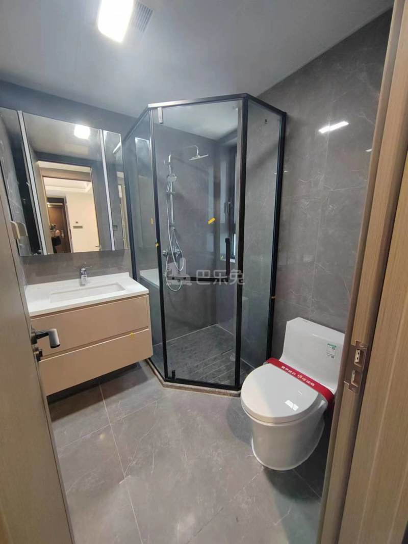 招商虹桥璀璨时代14735906卫生间图1