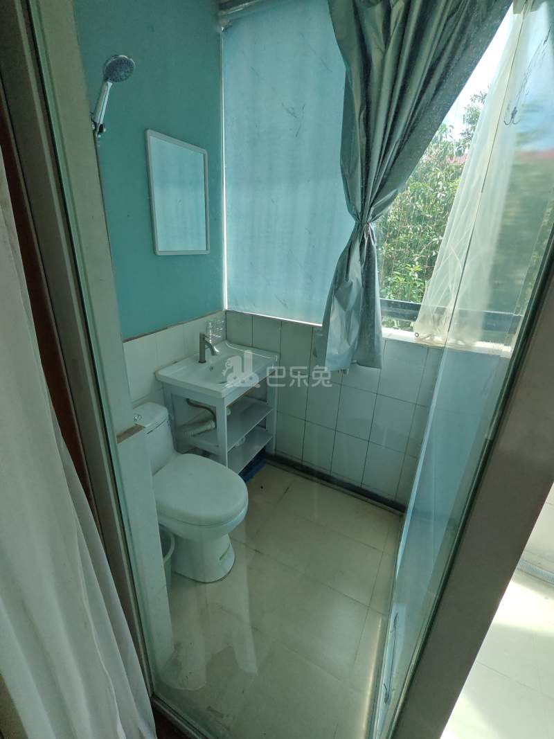 世界花园海华居14758879卫生间图4