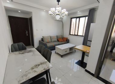 崧泽华城逸泰雅苑2期 3室1厅1卫