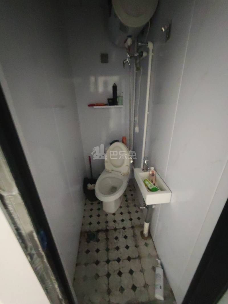花桥裕花园14766446卫生间图7