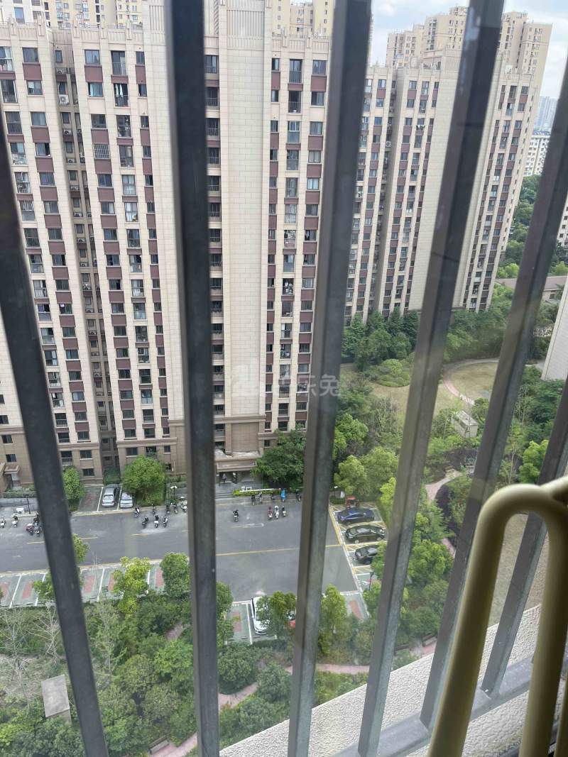 祁秀雅苑14780486周边环境图8