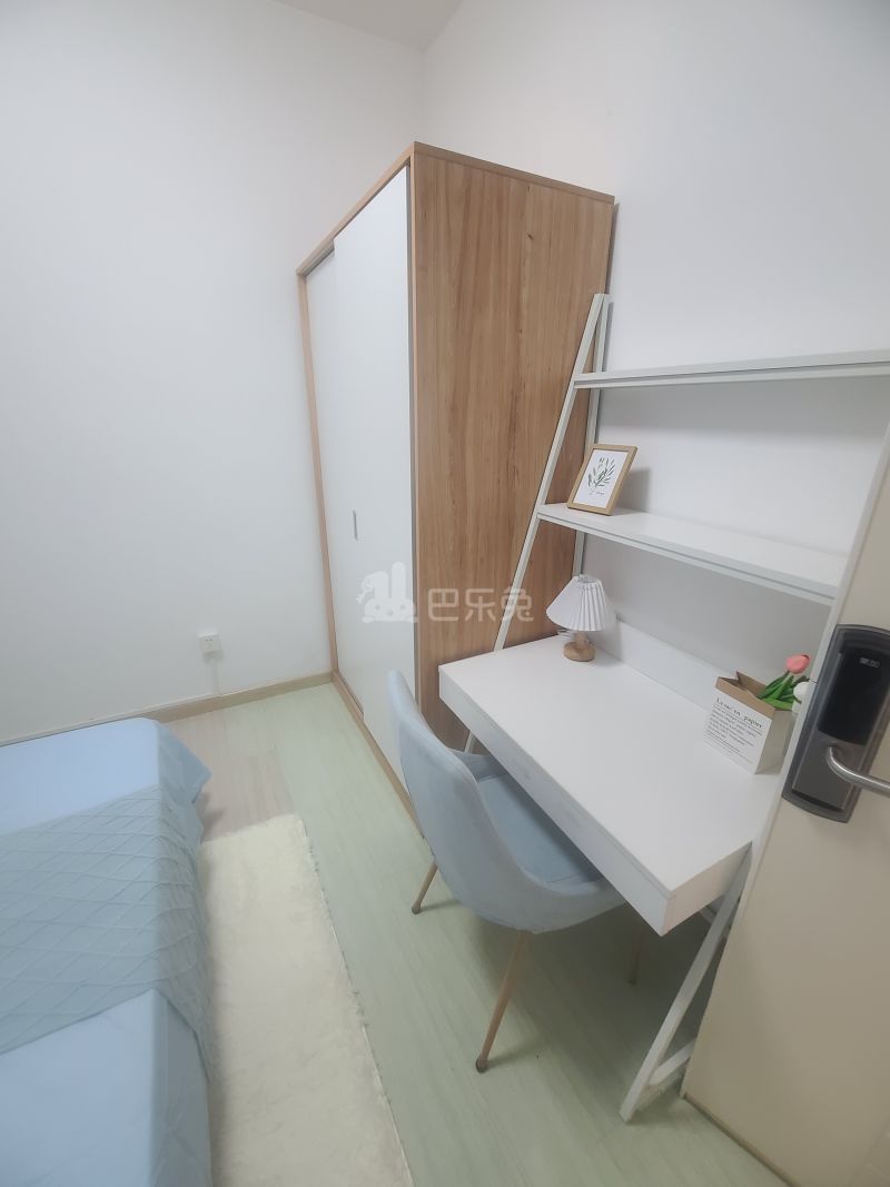 绿海名都14783251卧室图2