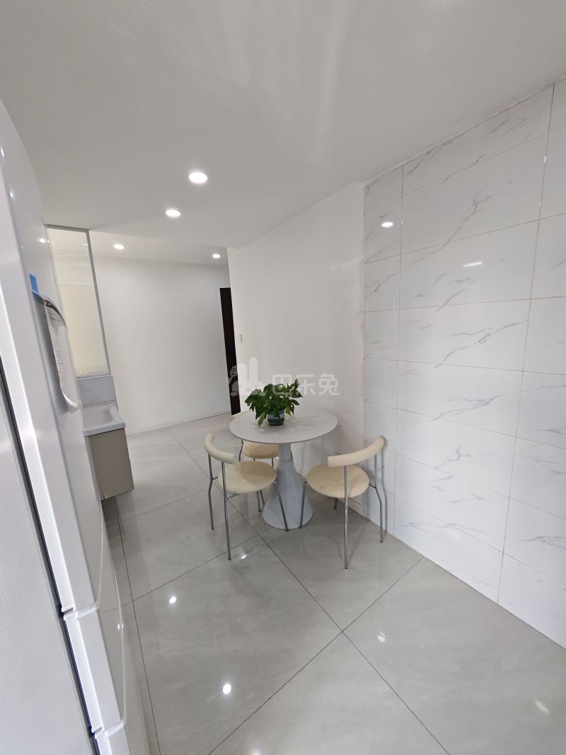 和顺欣苑14785575客厅图8