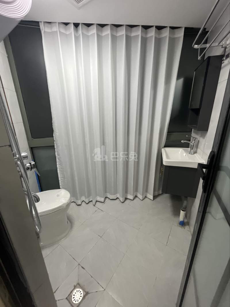 红街公寓（小区）14791539卫生间图5