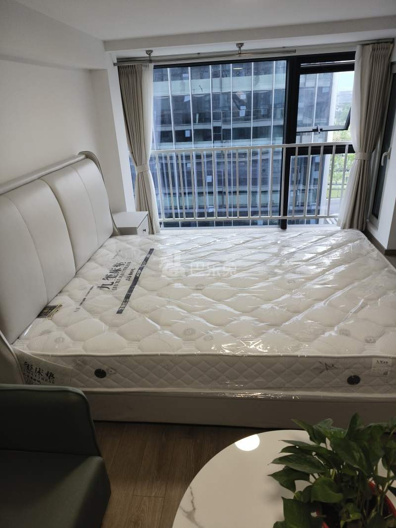 德信空港城14803303卧室图0