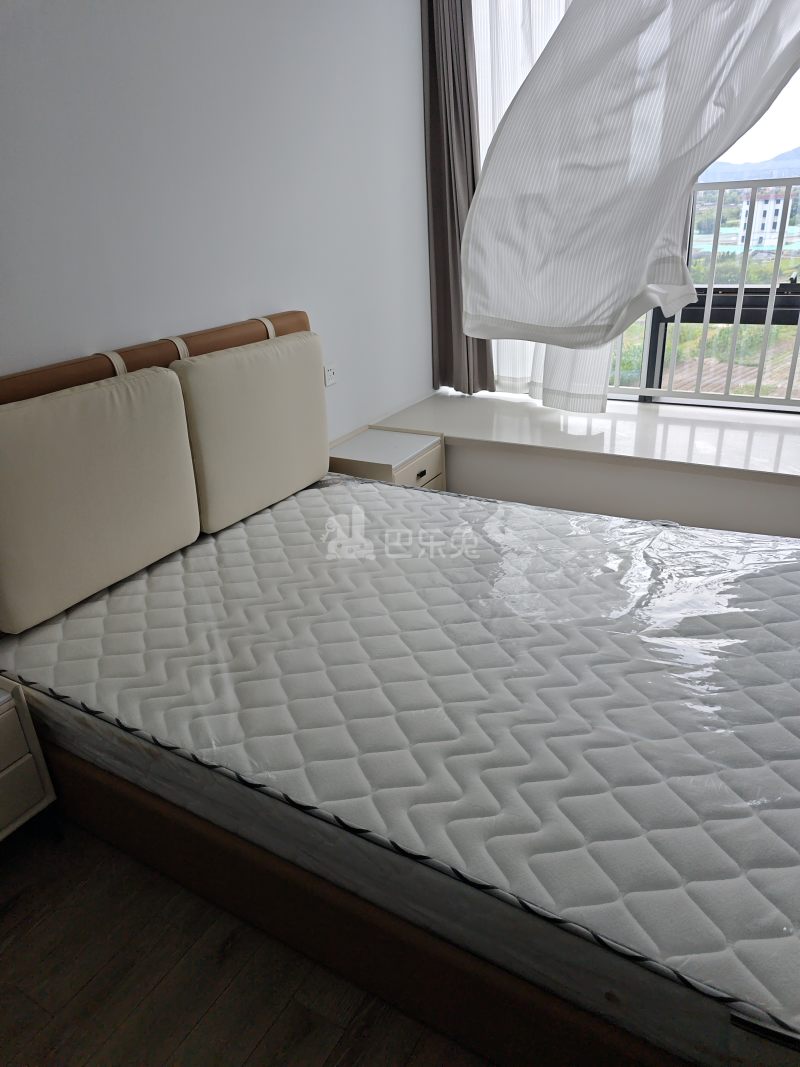 德信空港城14803396卧室图0