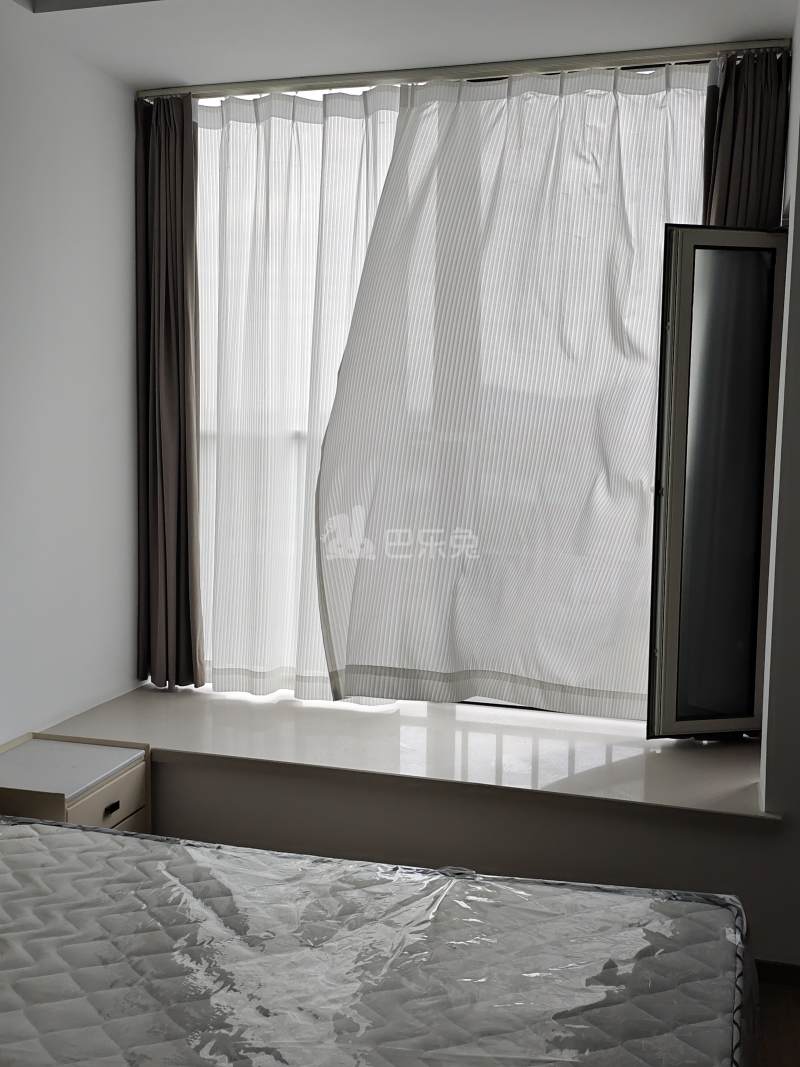 德信空港城14803398卧室窗户图8