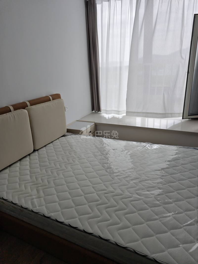 德信空港城14803403卧室图0