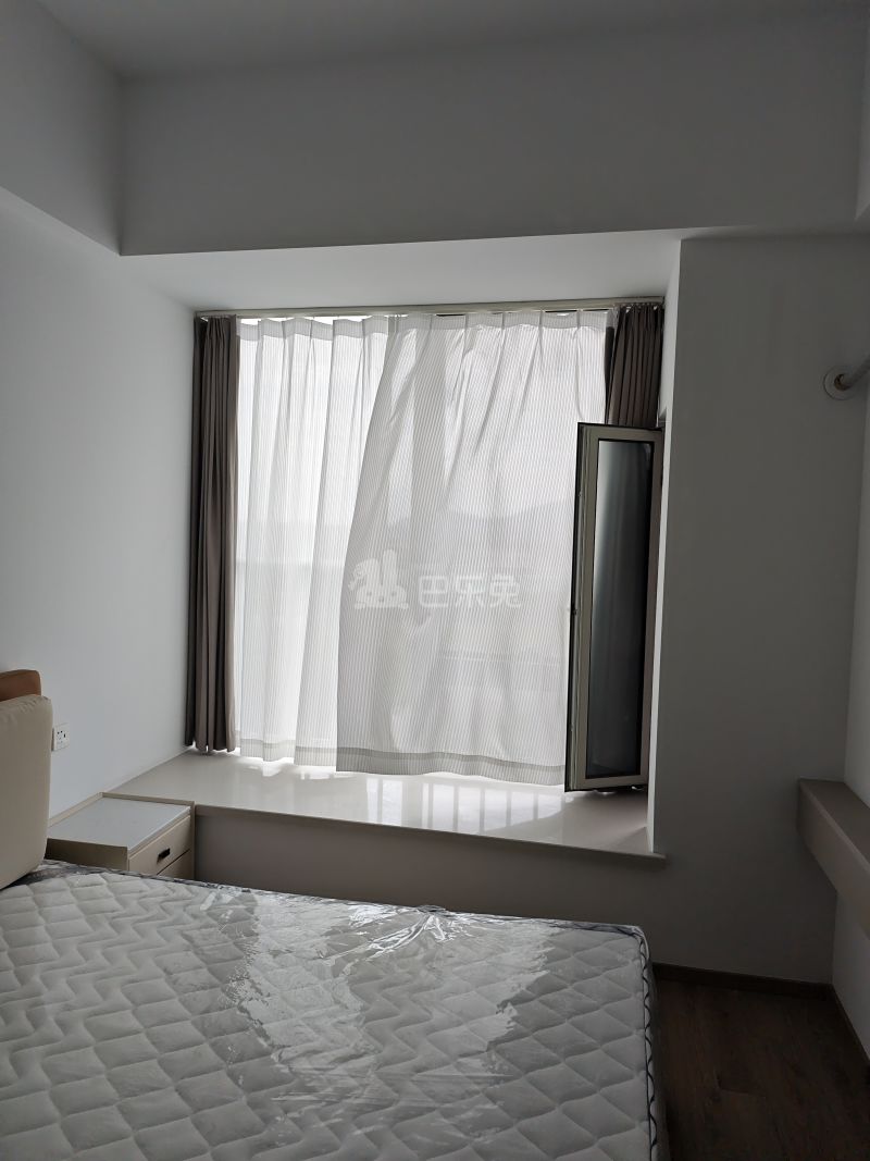 德信空港城14803403卧室窗户图8