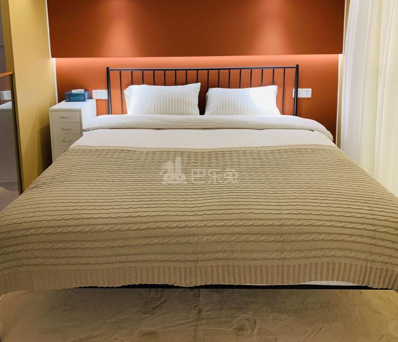 绿地G合里金宸14803615卧室图5