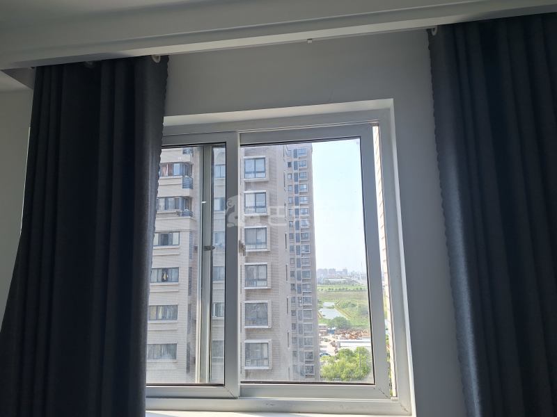翔瑞新苑东区（鹤槎路182弄）14829904卧室窗户图10