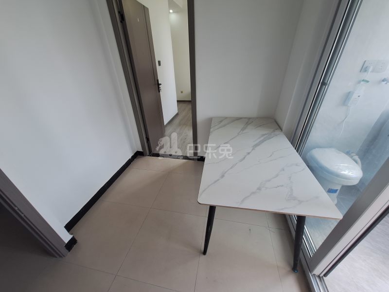 翔瑞新苑东区（鹤槎路182弄）14829904客厅图4