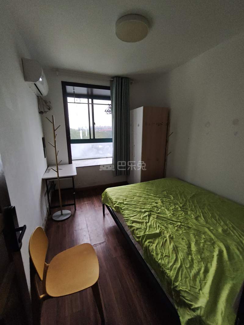 莘梓苑14831939卧室图0