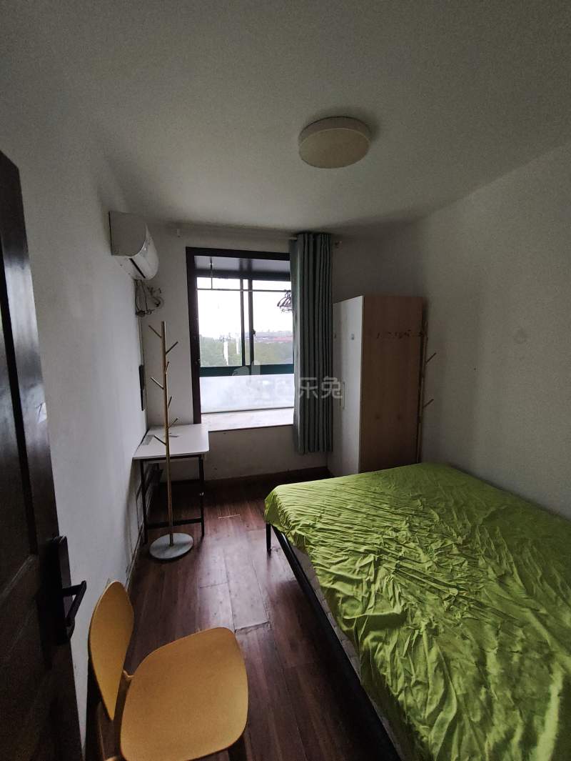 莘梓苑14831939卧室图3