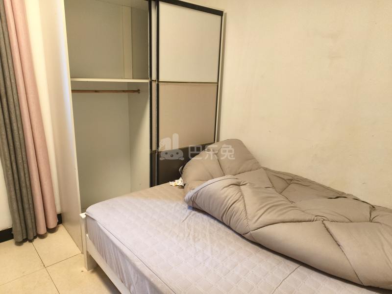 杨木三路18弄14842134卧室图1