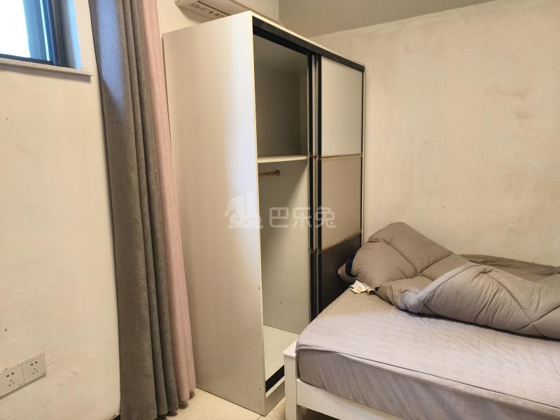 杨木三路18弄14842134卧室图3