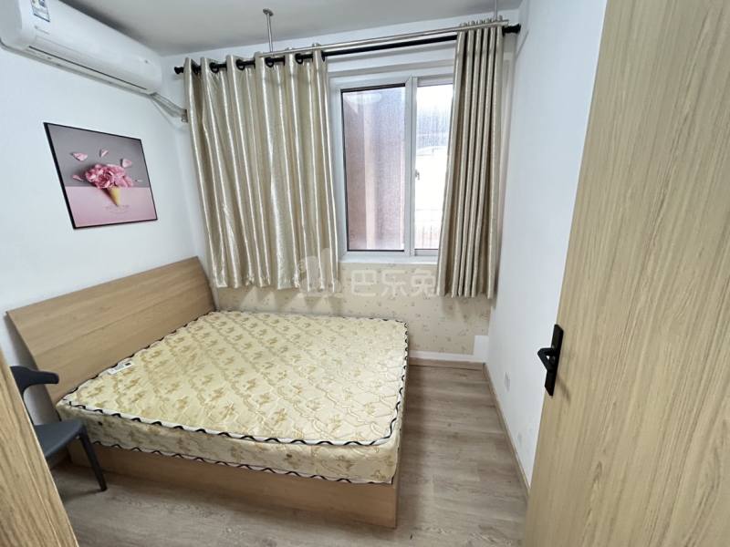 金海华城康平佳苑14843819客厅图5