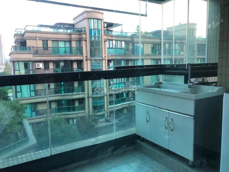 春天14921705周边环境图9