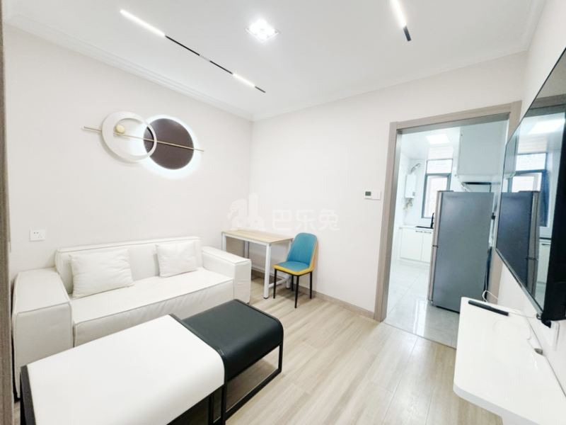 西藏北路853弄小区14968103客厅图4