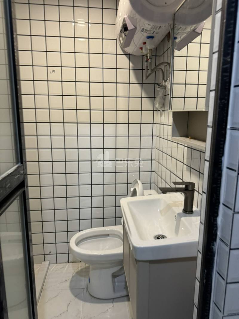 汇融公寓14991495卫生间图4