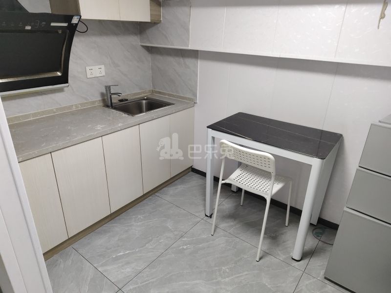 绿地卡米（嘉域生活中心）14992682厨房图5