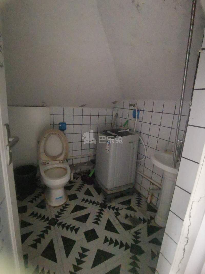 繁荣苑南区（沪亭南路290弄1-290号）15009525卫生间图4