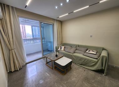 嘉荷景庭 3室2厅1卫