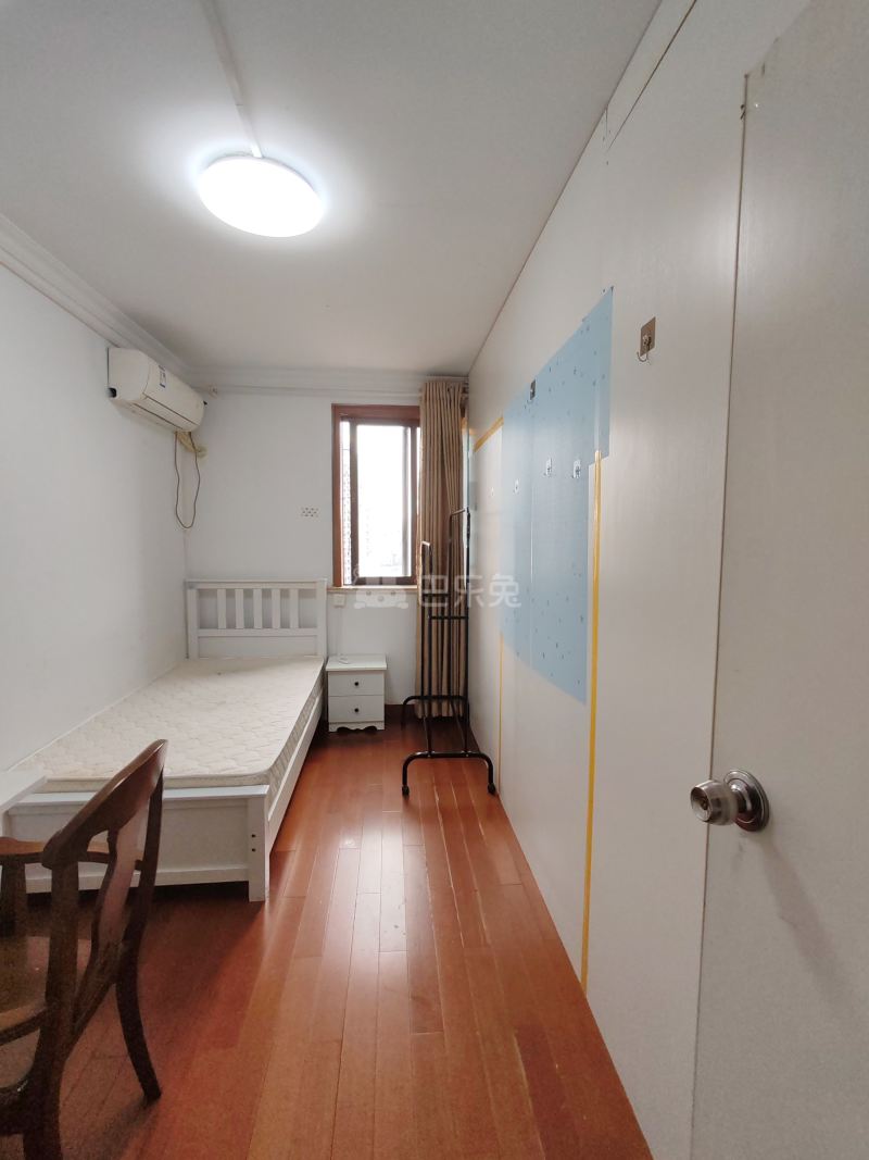 虹叶花苑15032141卧室窗户图10