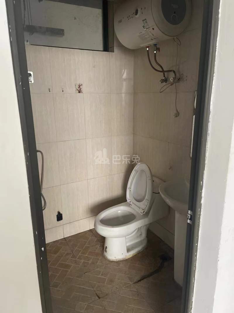 三卫家园北苑15033768卫生间图0