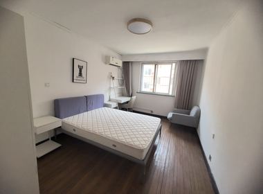 西环三村（莘潭路590弄） 2室1厅1卫