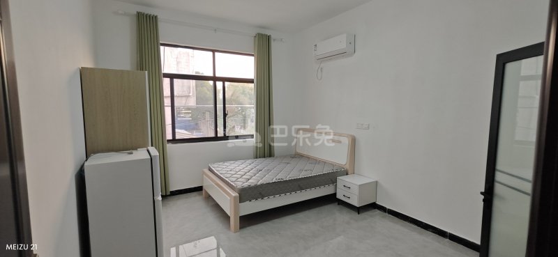 宝山区罗泾镇肖泾村长春村宅36号15050900卧室图0